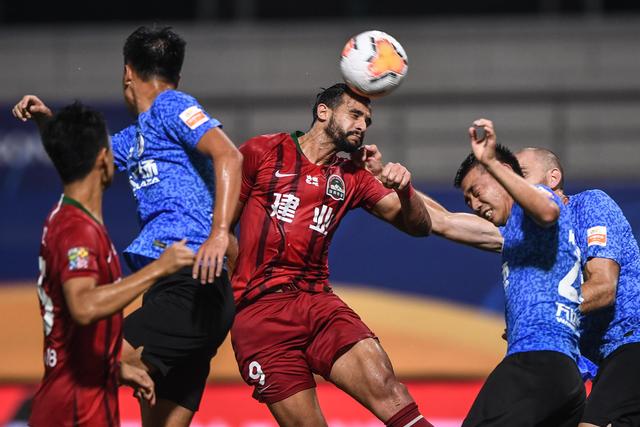 英超-萨拉赫点射加克波破门 利物浦2-0曼城